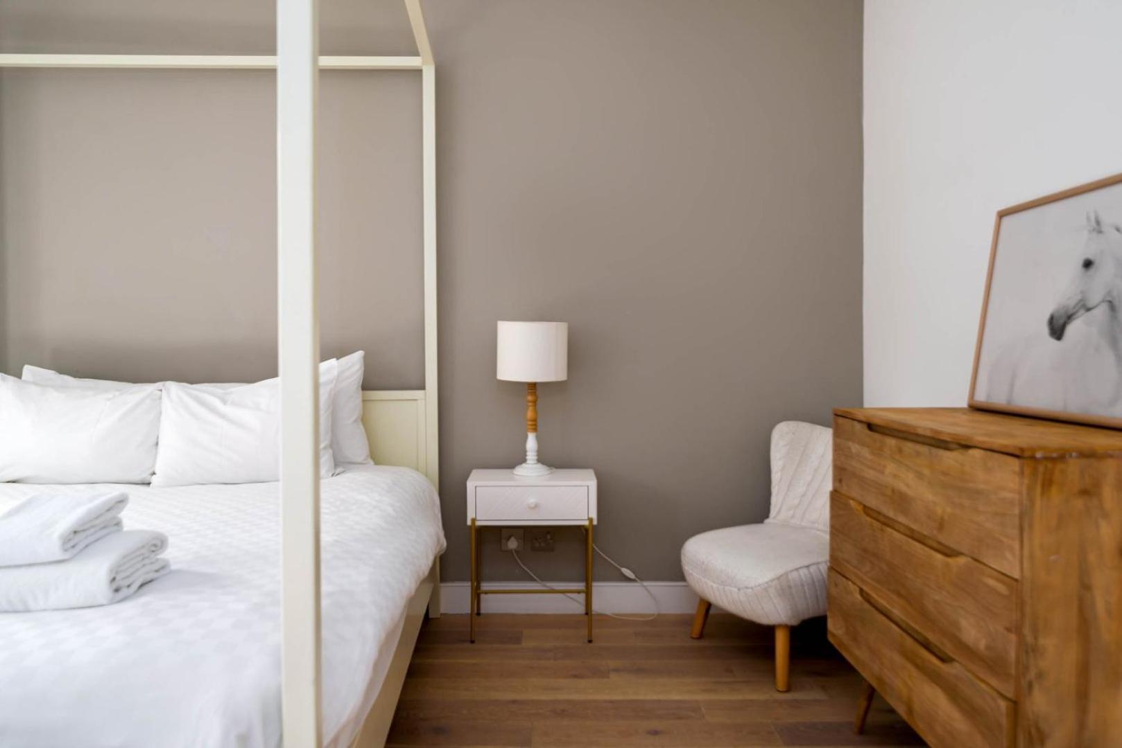 Guestready - Top Floor West Kensington Home Лондон Екстер'єр фото